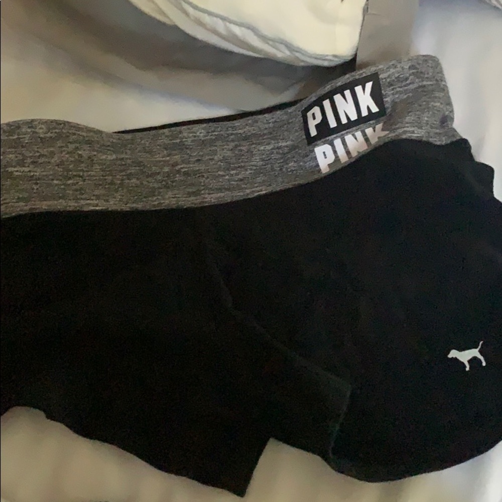 victoria secret right shorts/spandex